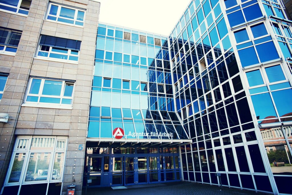 arbeitslos nach Studium